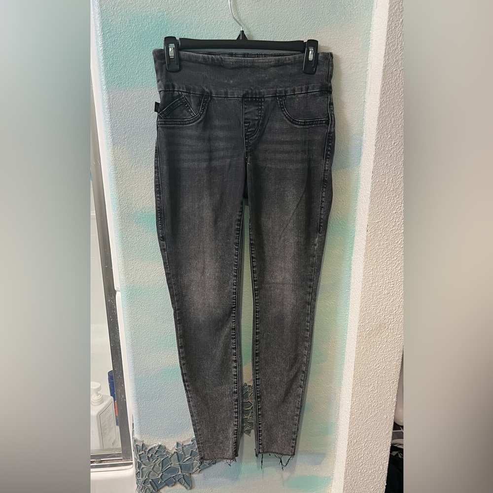 Rock and Republic Denim Rx Black Skinny Jeans